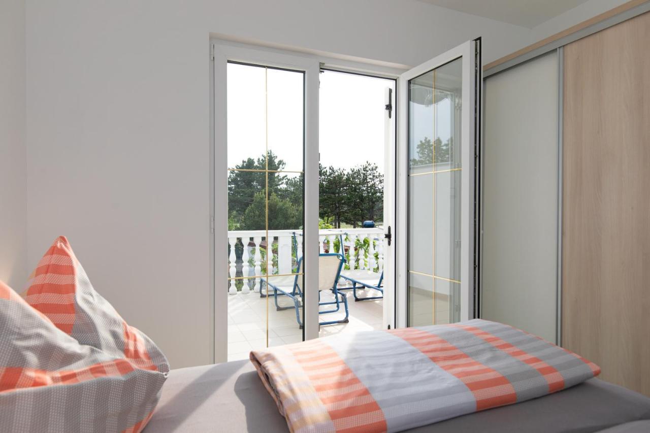 Nikola Holiday home